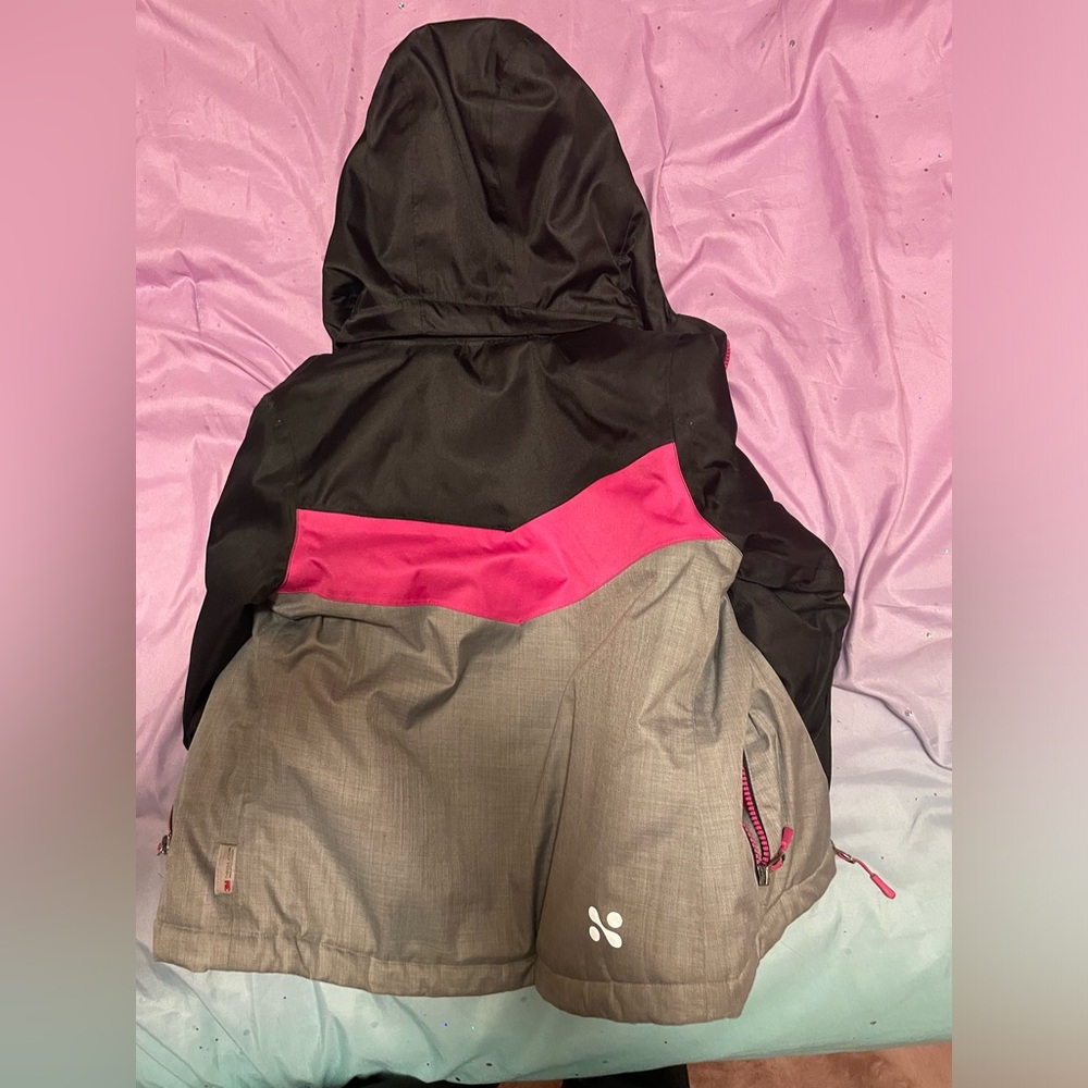 Girls winter jacket - Picture 2 of 3